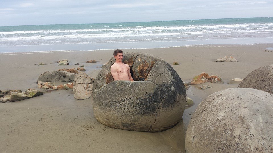 Moeraki boulders