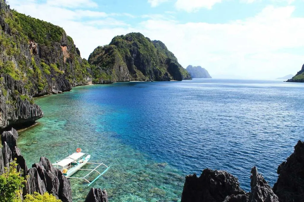 El Nido Travel Guide