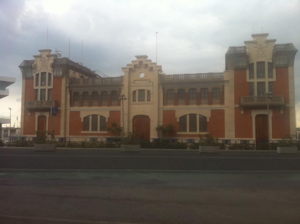 A back building in Valencia marina