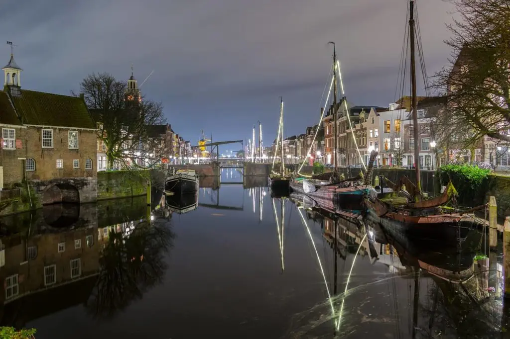 canal in Delfshaven