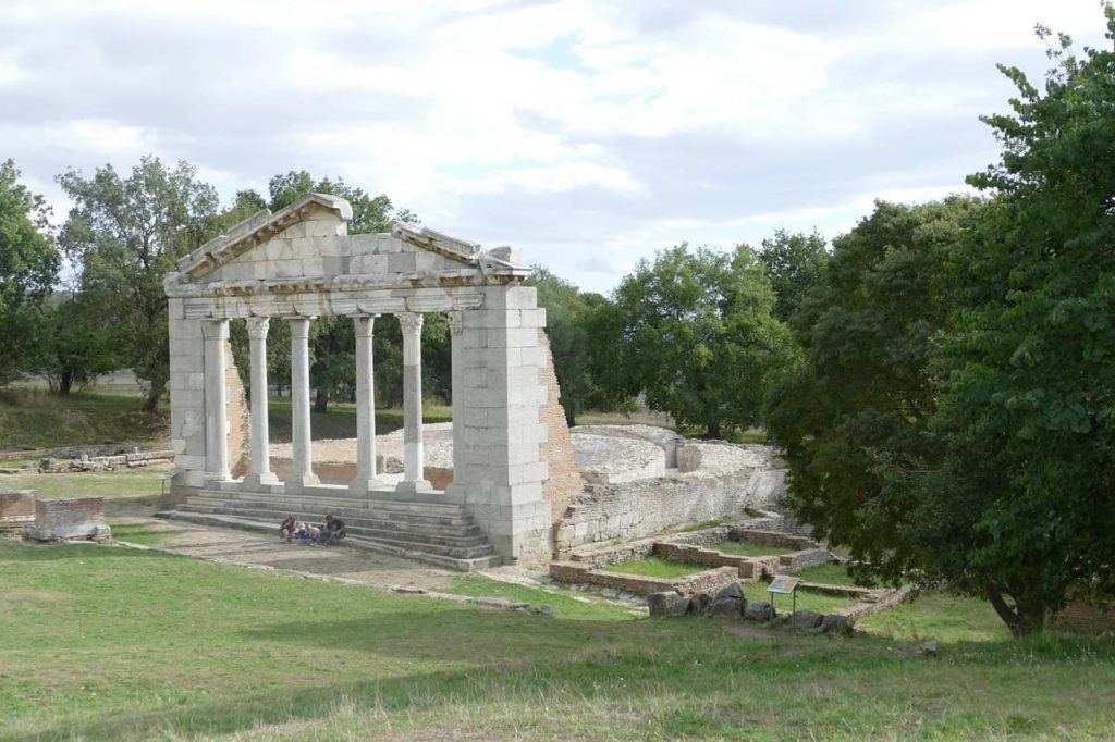 ancient ruins in Apollonia