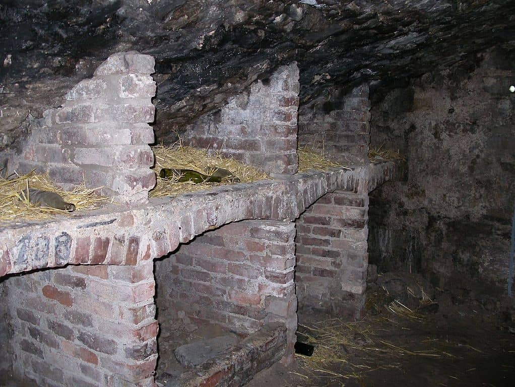 underground vaults in edinburgh