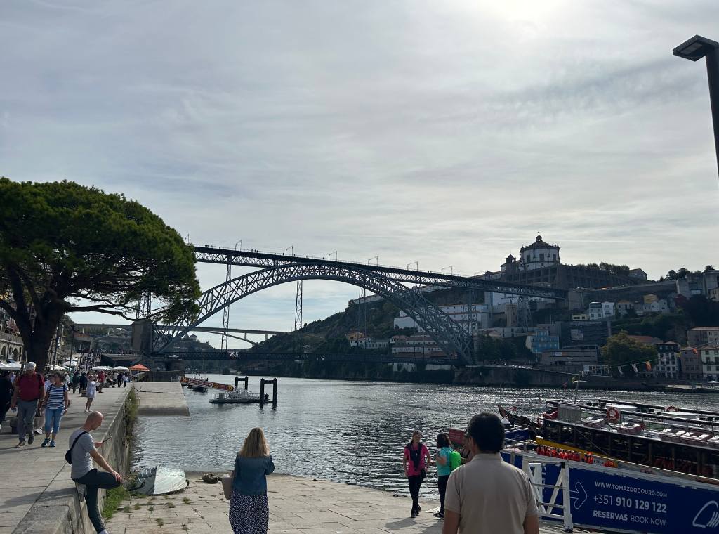 Luis I Bridge spanning the river in Porto