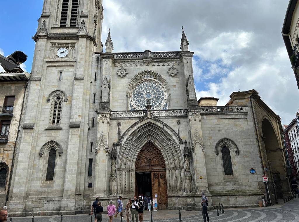 the exterior and entrance to Santiago Cathedral