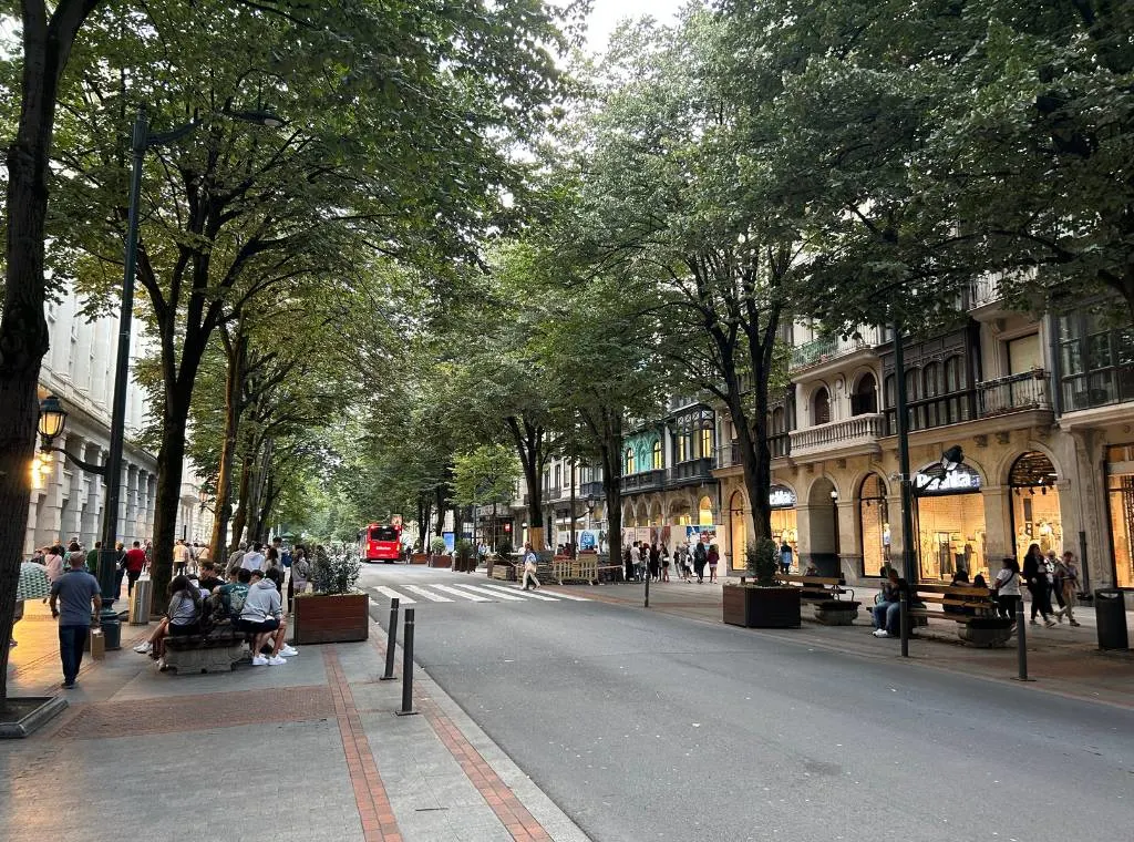 the central street in Bilbao, Gran Via