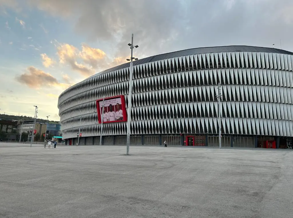 Exterior of San Memes Stadium