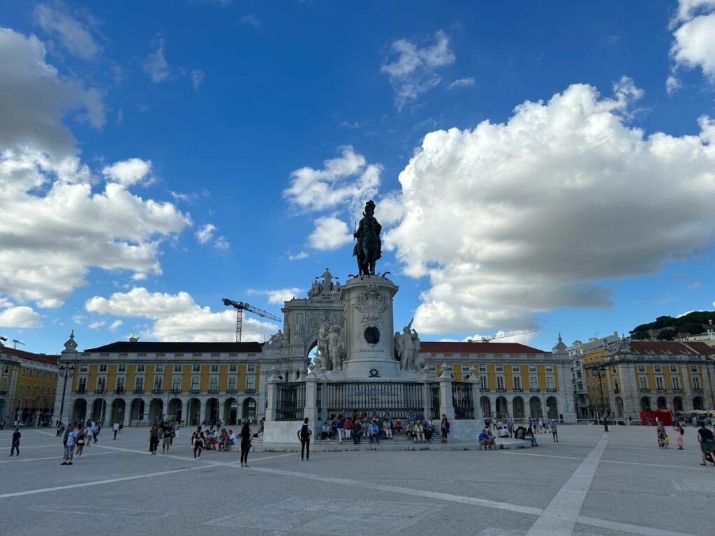 square in the Baixa district with a statue in the middle 