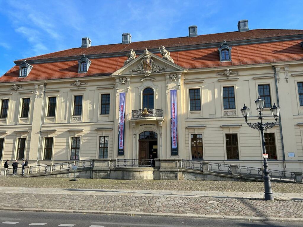 entrance to the Jewish Museum